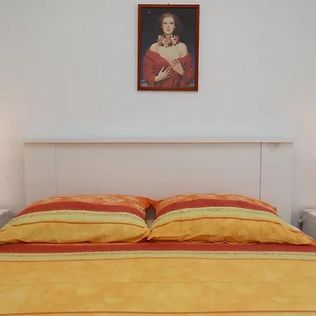Apartment Karaga