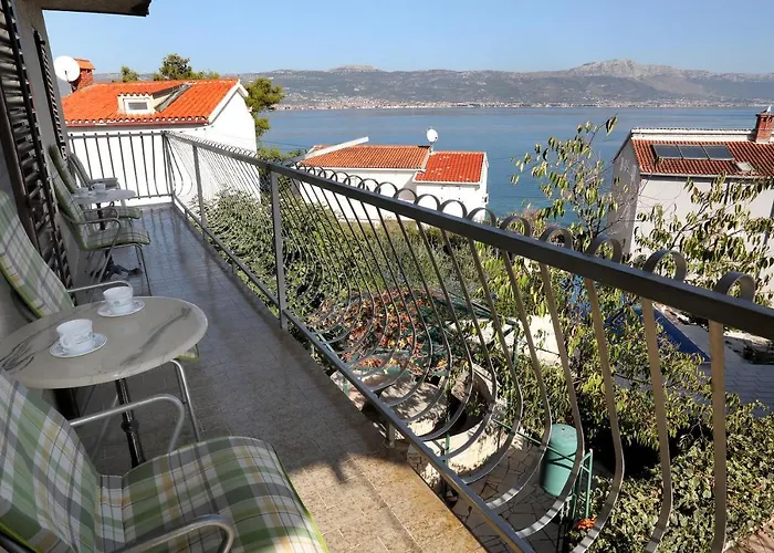 8 Trogir